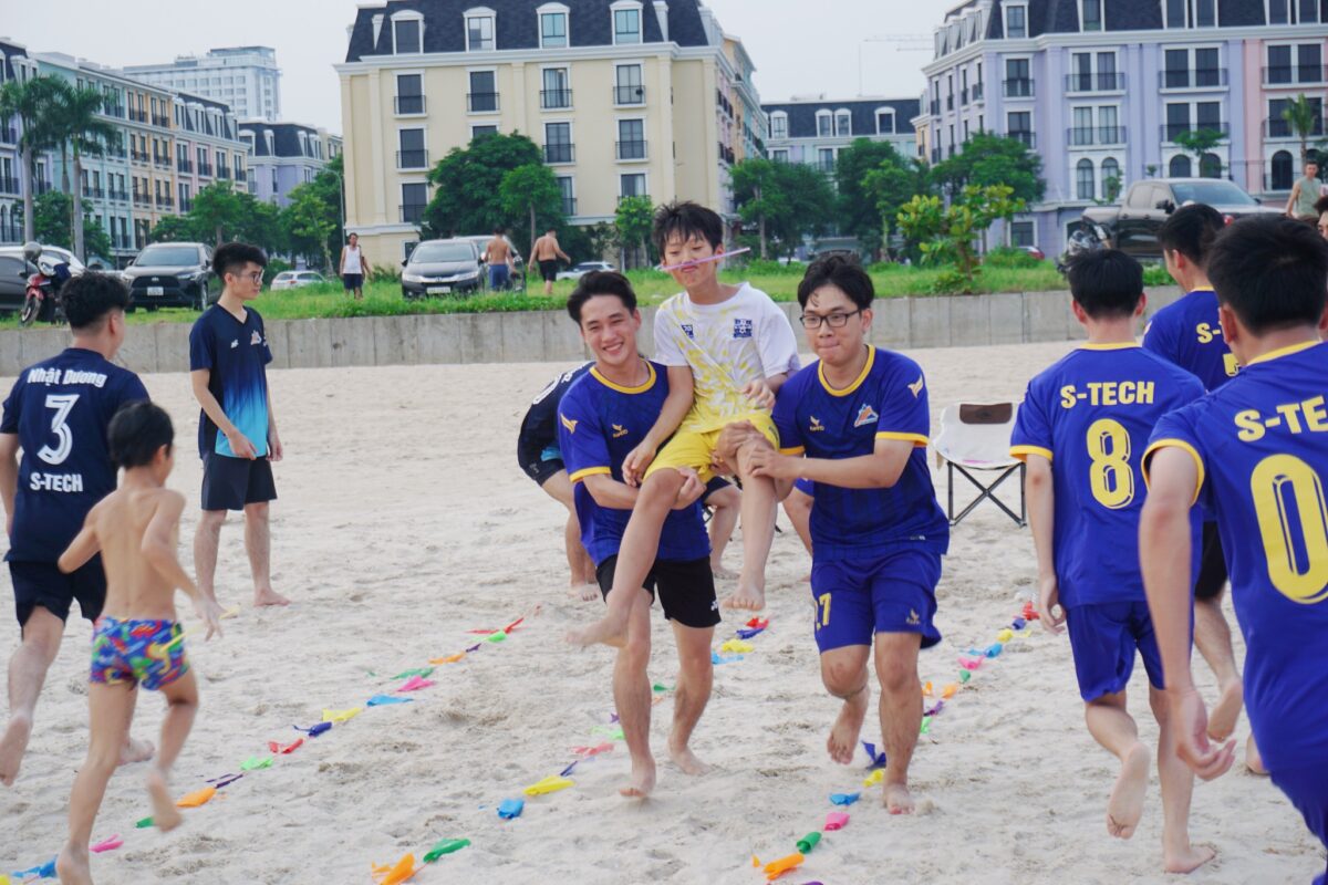 s-tech_teambuilding-halong